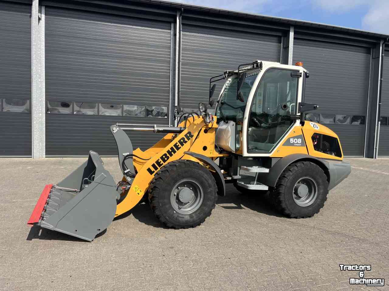 Chargeuse sur pneus Liebherr 508 COMPACT