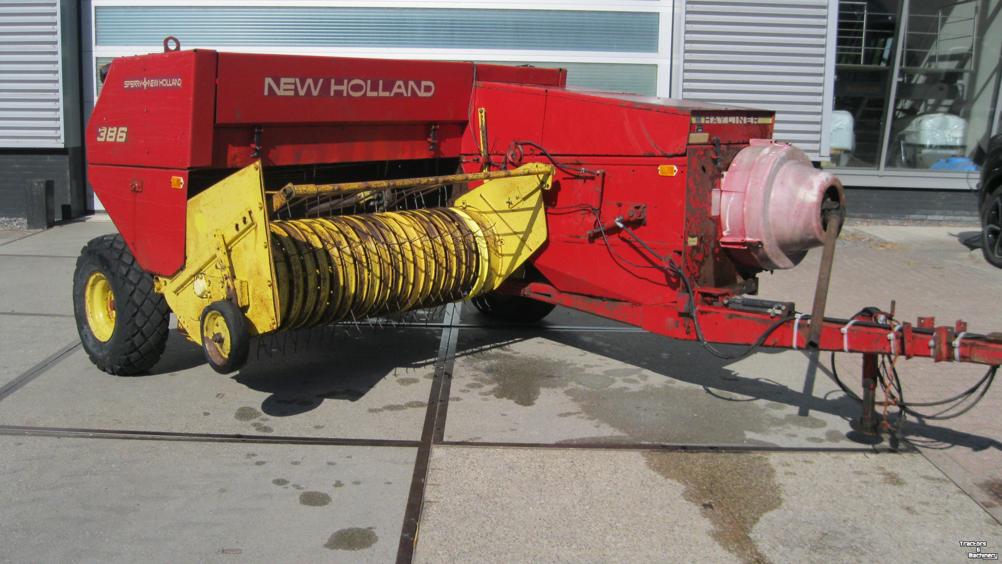 Presses New Holland Hayliner 386