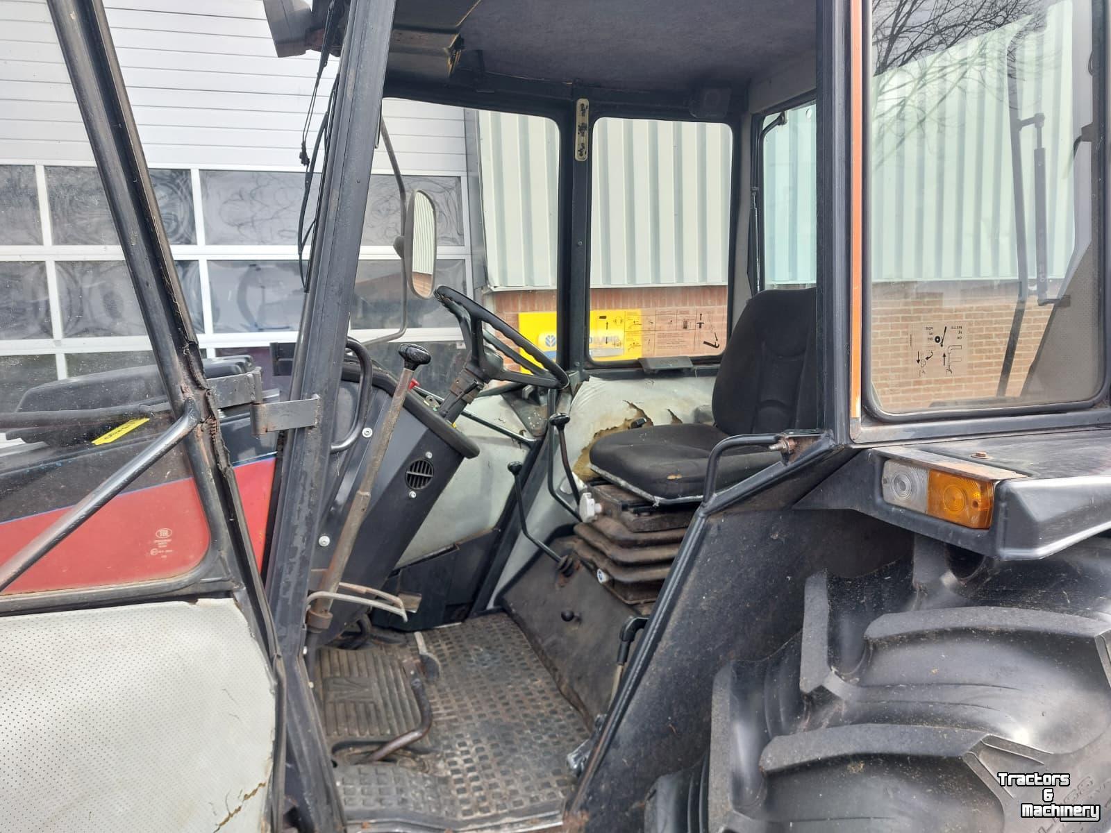 Tracteur Valtra 455