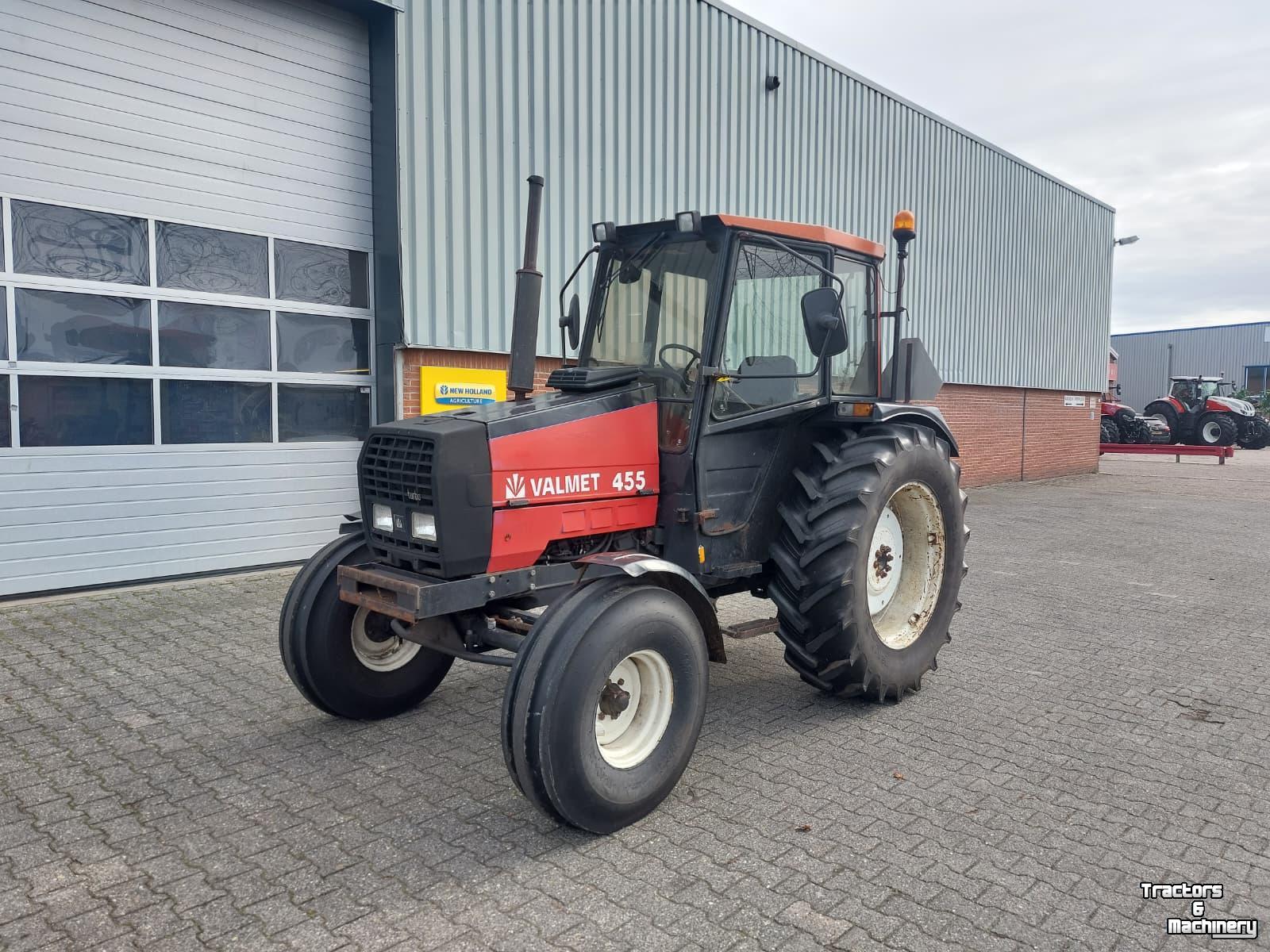 Tracteur Valtra 455