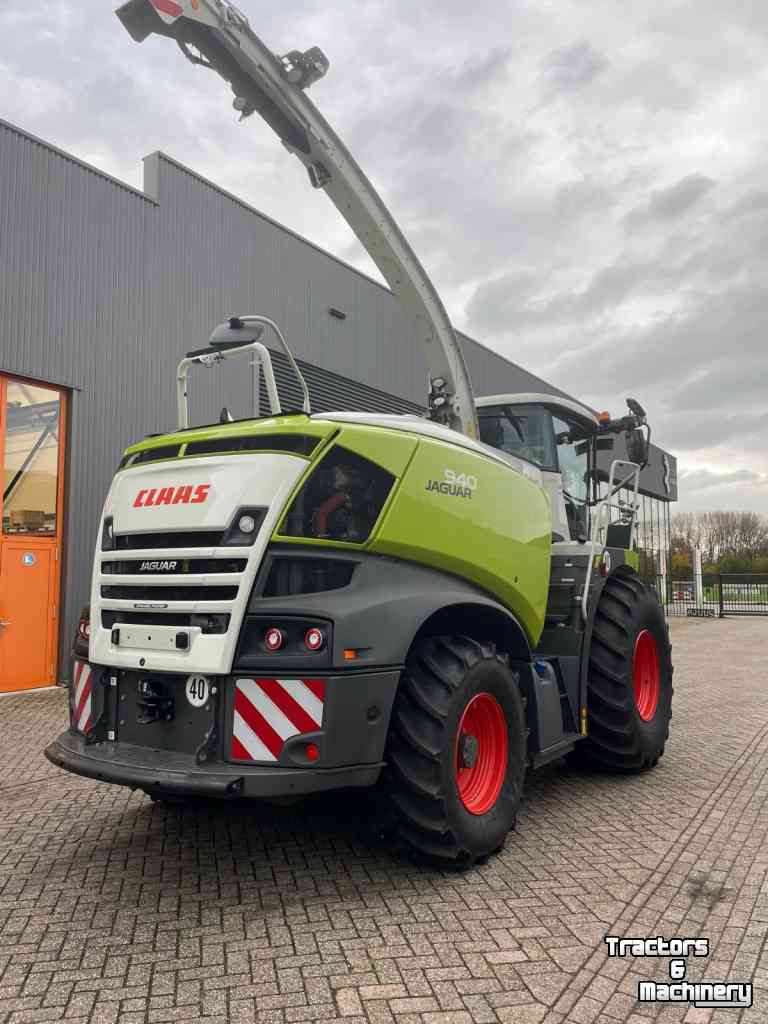 Ensileuse automotrice Claas JAGUAR 940 E5