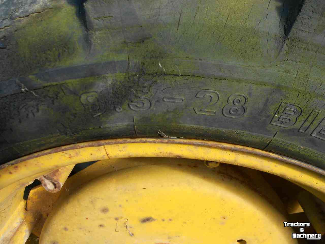 Roues, Pneus, Jantes, Barillets Jumelage John Deere 9-28