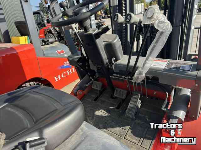 Chariot élévateur  hchi   3500kg  2 stuks voorraad