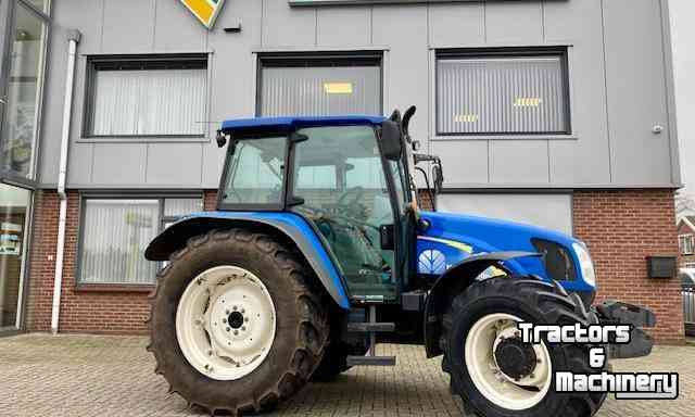 Tracteurs New Holland T 5060 Tractor