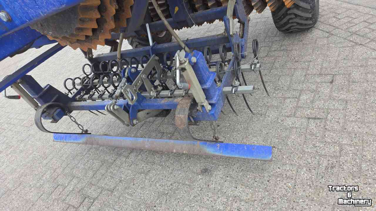 Régénérateur de prairie Dalbo Maxiroll 630