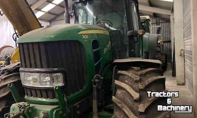 Tracteurs John Deere 7530 Tractor +  Hemos Maai-Arm met Klepelbak