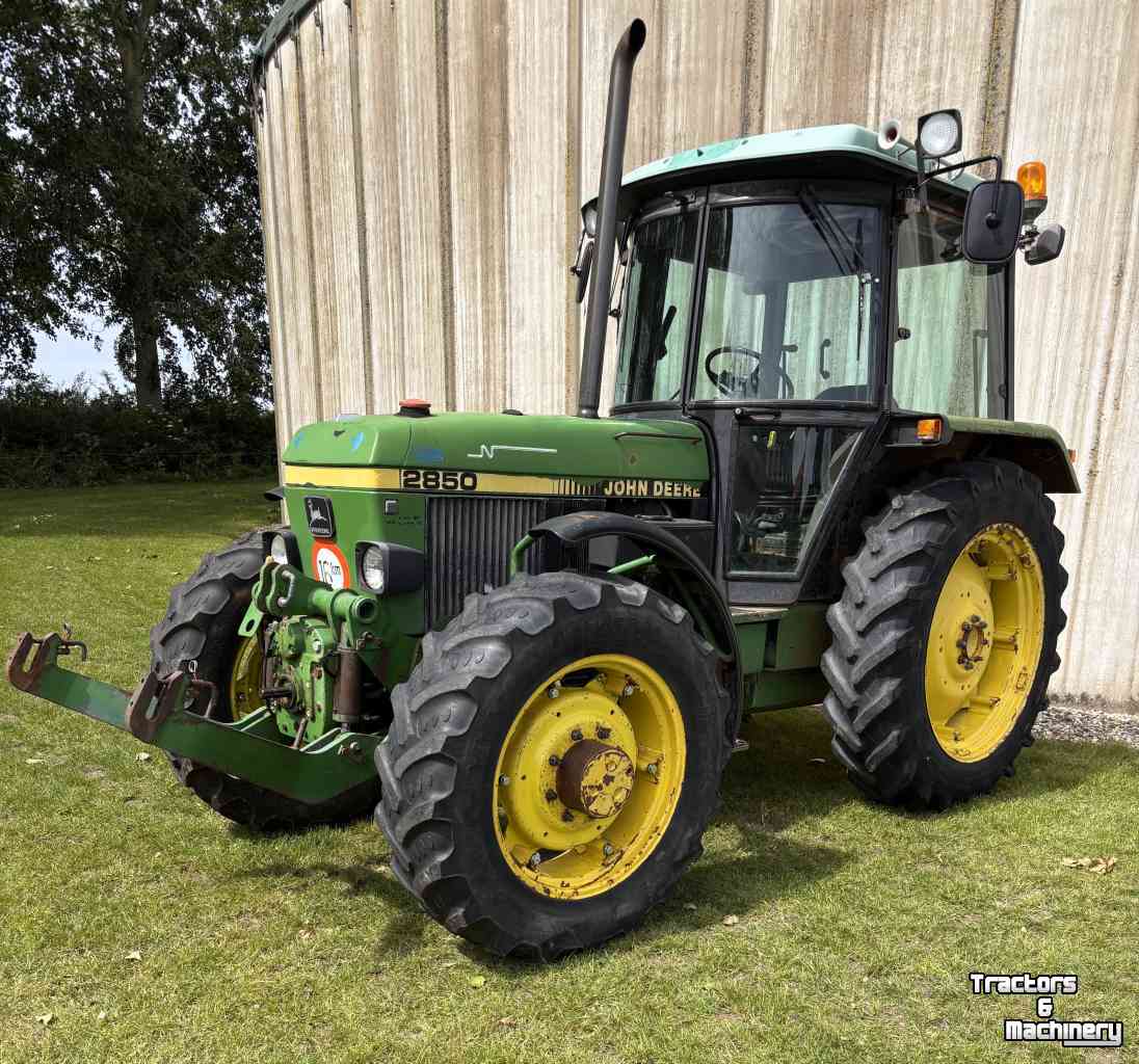 Tracteur John Deere 2850