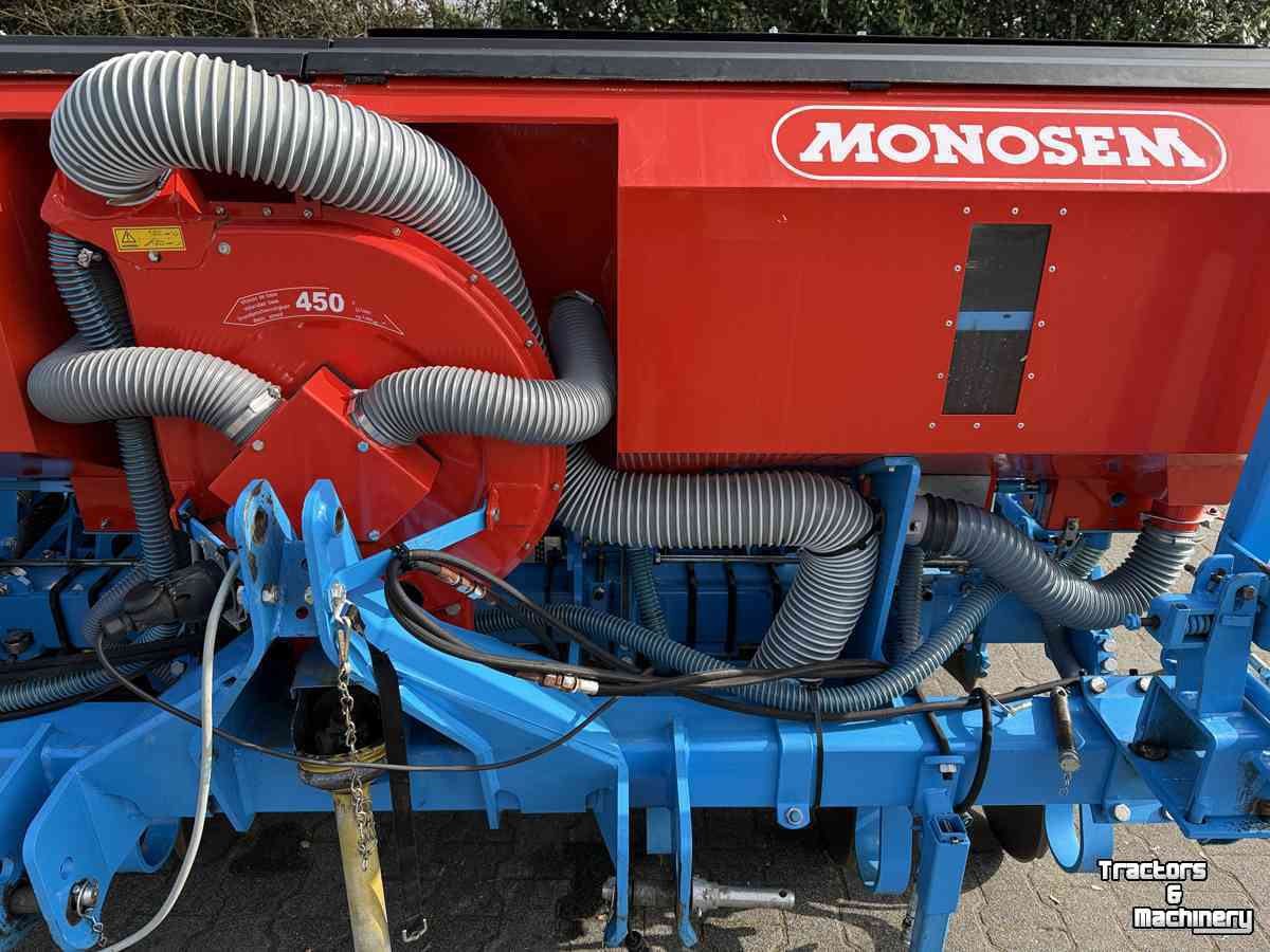 Semoir Monosem NG4. 6 rij maiszaaimachine