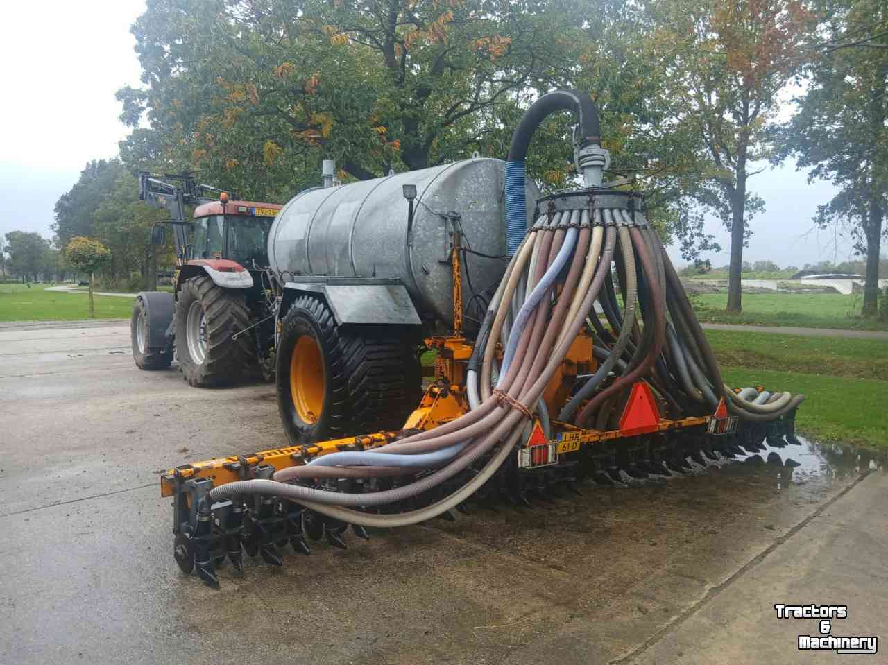 Tonneau de lisier Veenhuis mesttank 7500 liter met bemester