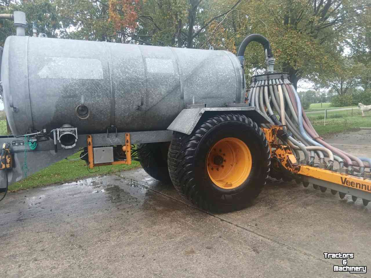Tonneau de lisier Veenhuis mesttank 7500 liter met bemester