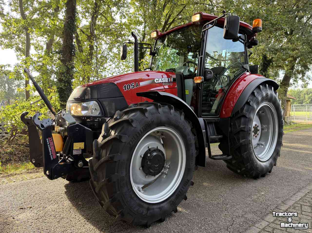 Tracteur Case-IH Farmall 105A