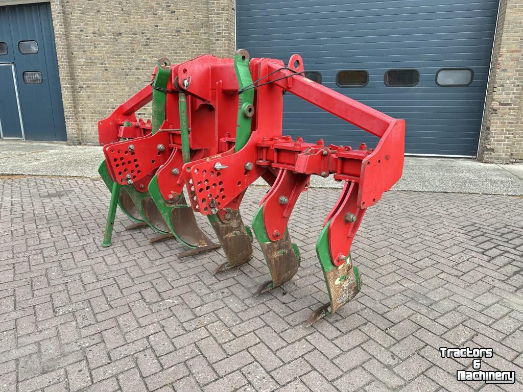 Décompacteur Unia PLOW 6 VOORZETWOELER