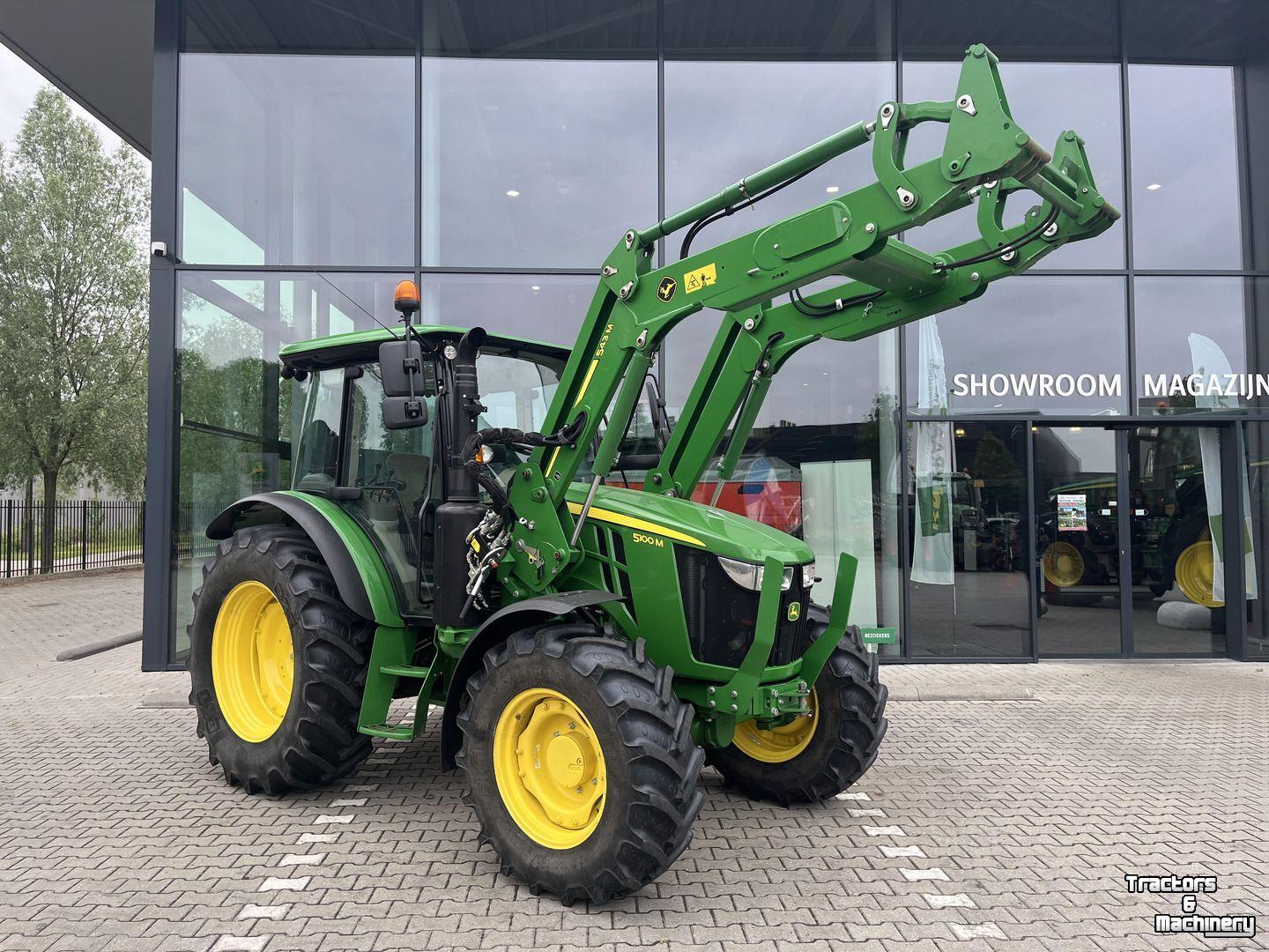 Tracteur John Deere 5100M