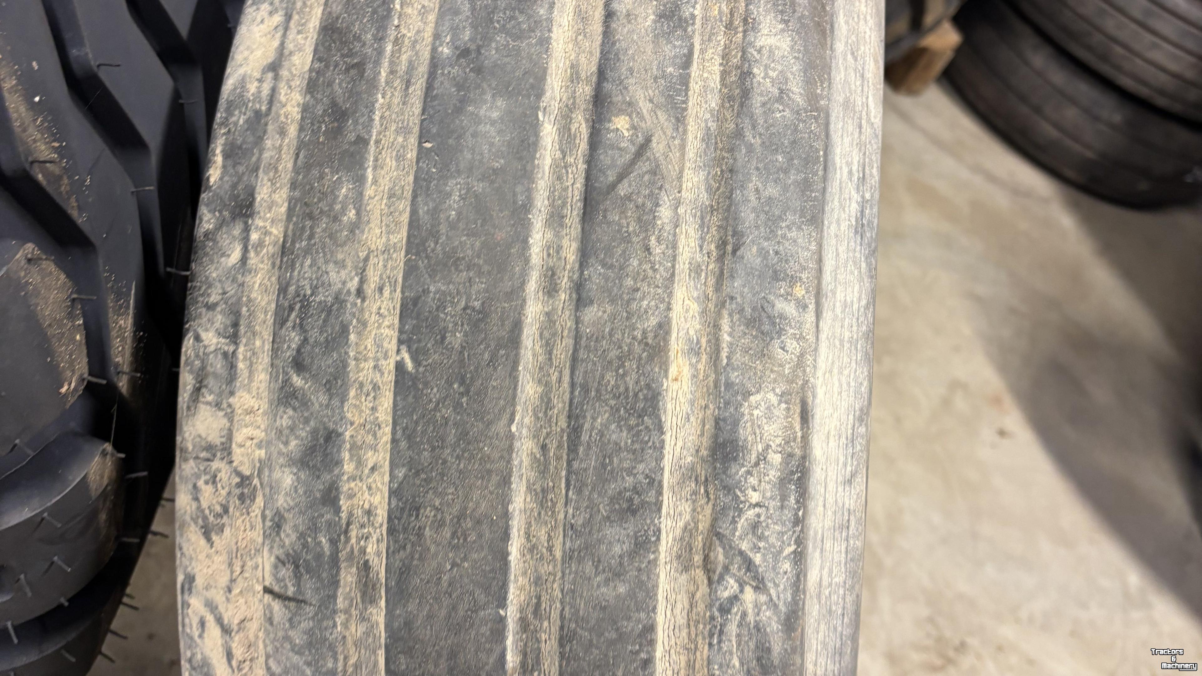 Roues, Pneus, Jantes, Barillets Jumelage  Onbekend 10x16 Dunlop  6-161-205