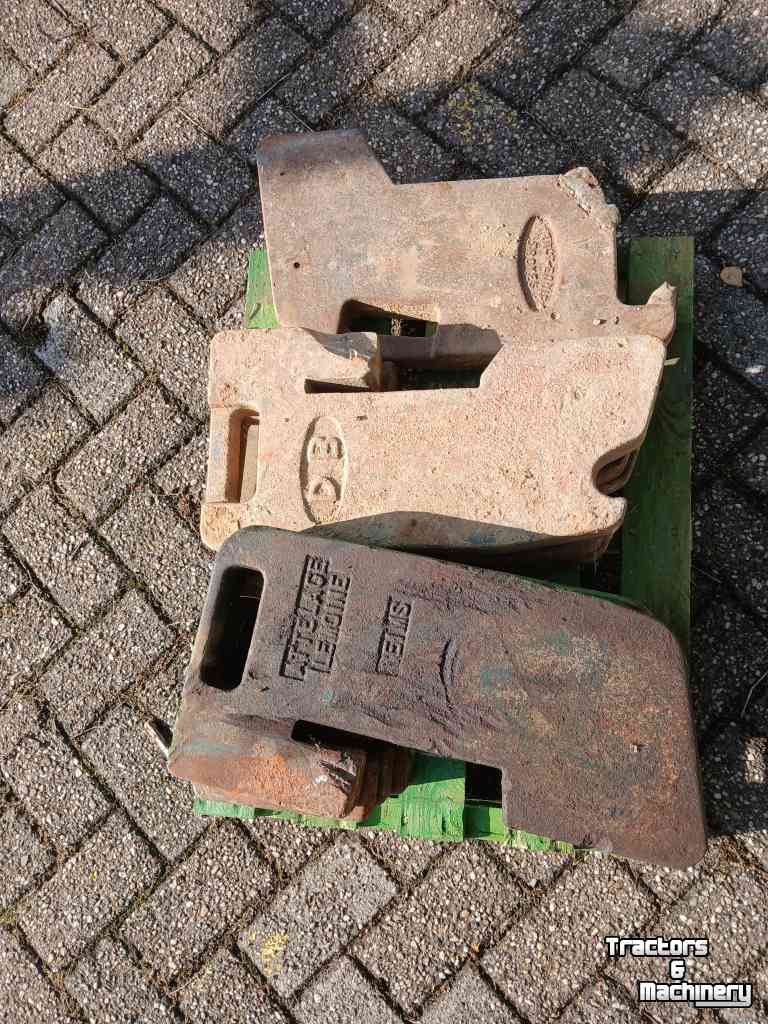 Poids frontaux  27 klio