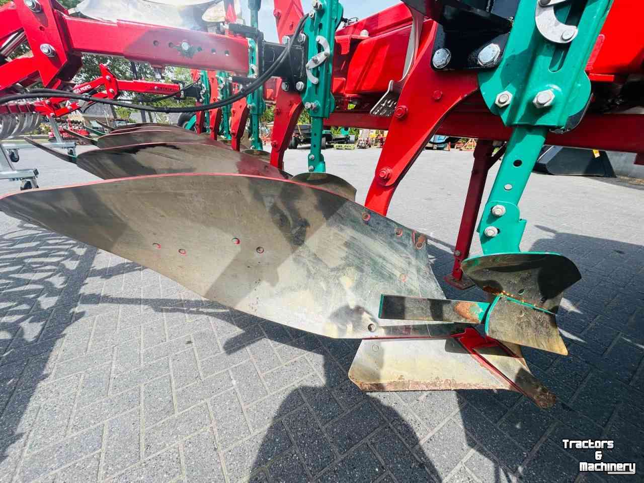 Charrues Kverneland 3400B Variomat 85-5 Wentelploeg