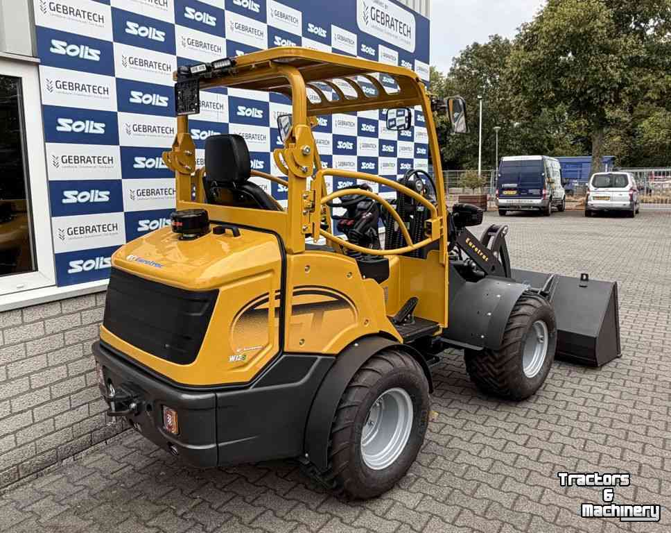 Chargeuse sur pneus Eurotrac w12 €325 p/mnd. loader shovel minishovel