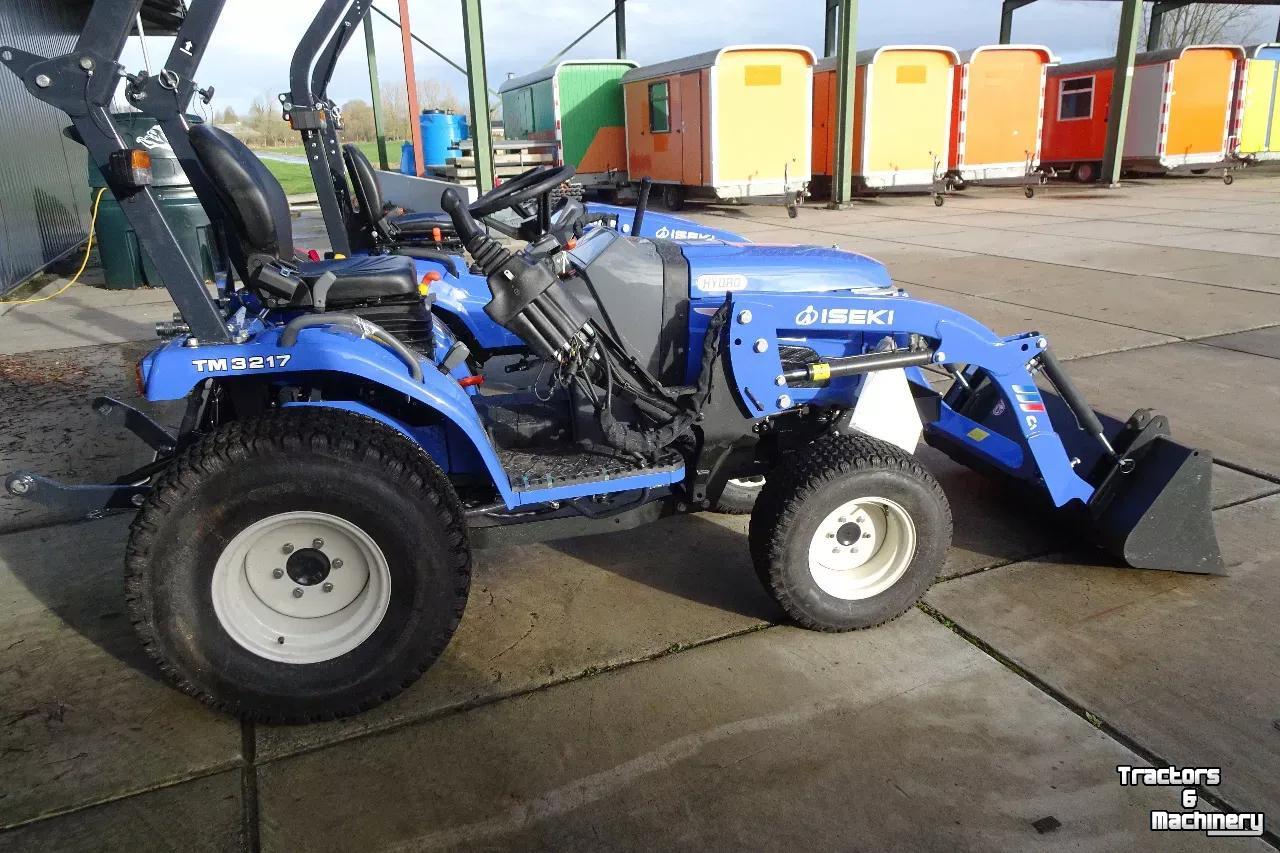Tracteur Iseki 3217 met voorlader .