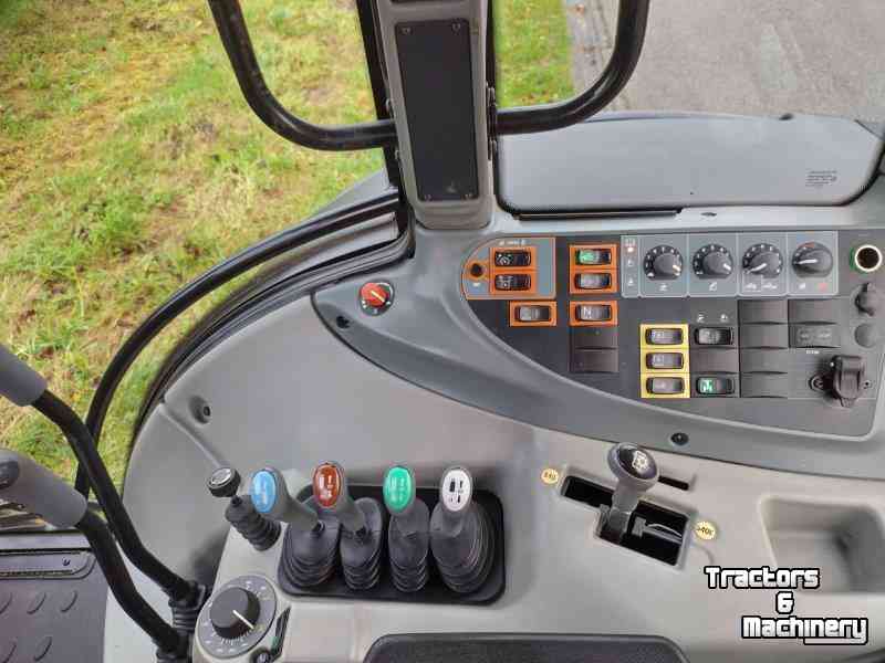 Tracteurs Valtra N121 HiTech