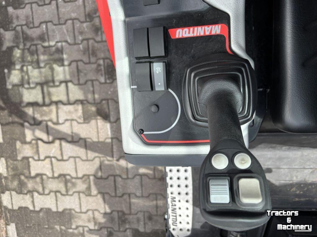 Chargeuse sur pneus Manitou MLA3