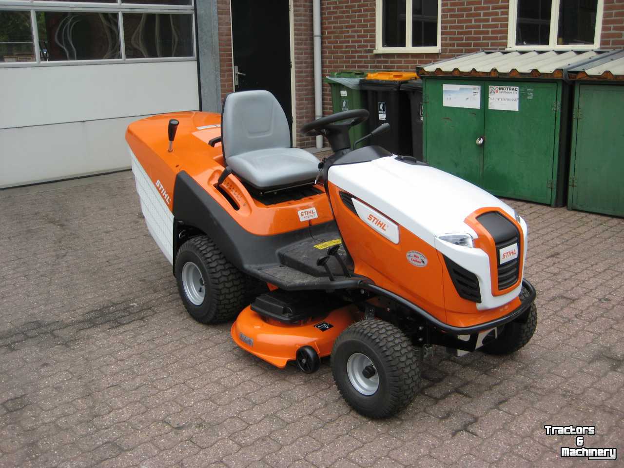 Tracteur Tondeuse Autoporté Stihl RT6112C