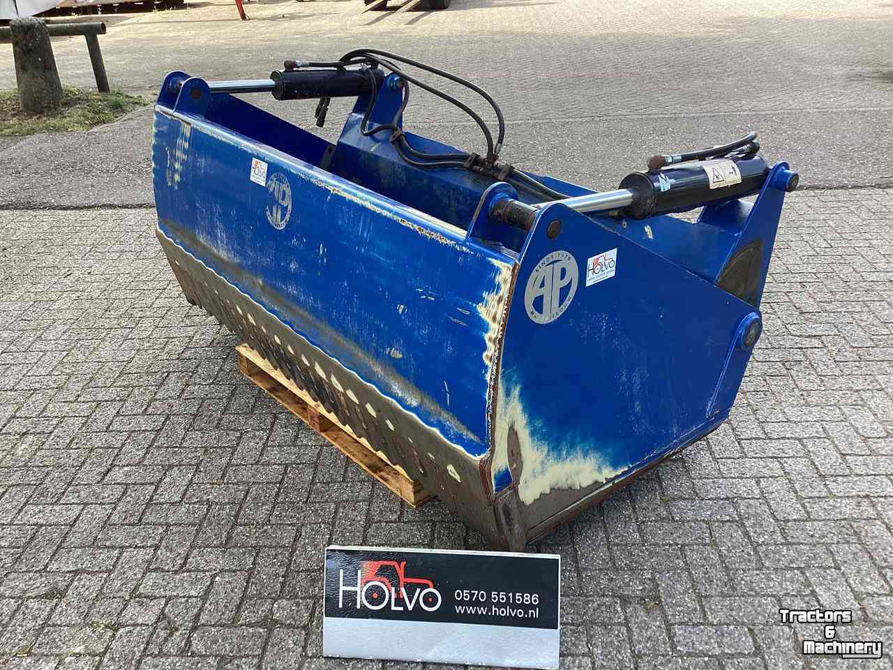 Coupe-blocs d'ensilage AP NP 2200 DB