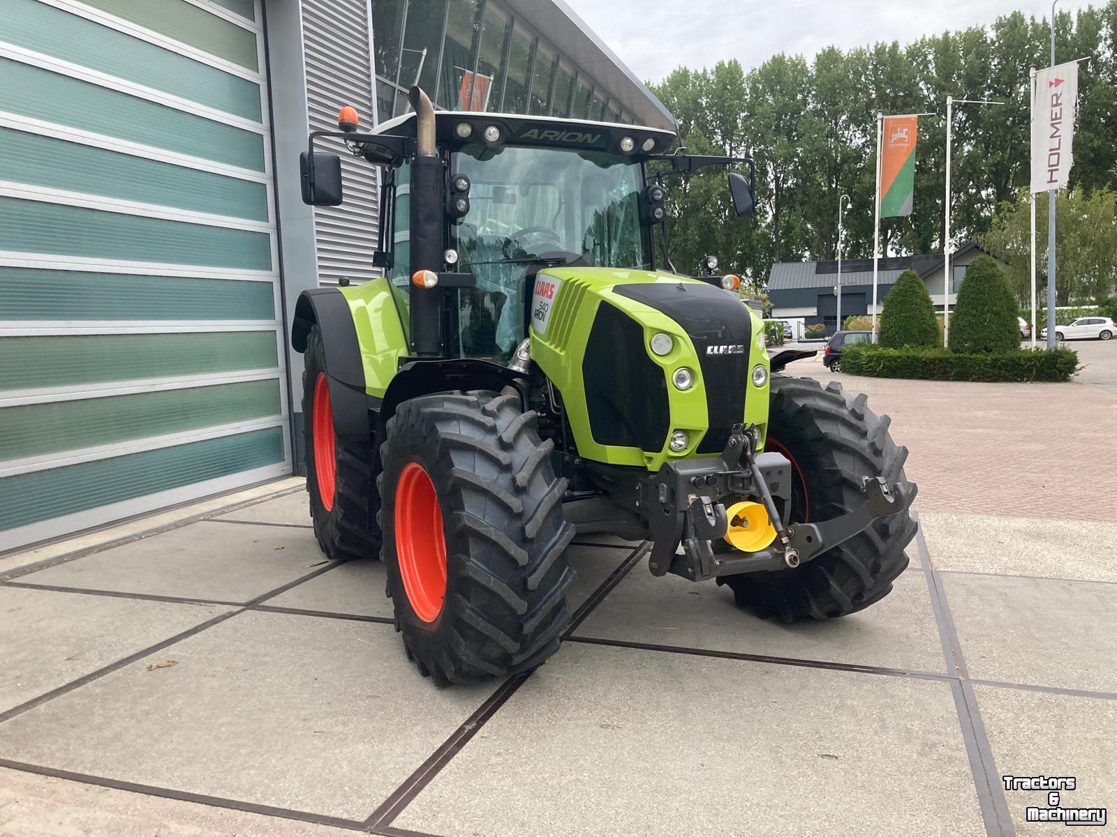Tracteur Claas ARION 540 stage III b