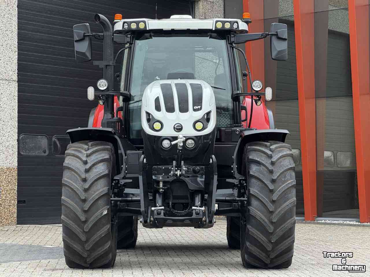 Tracteur Steyr Absolut 6240CVT vario Stage V Fronthef Lucht GPS RTK