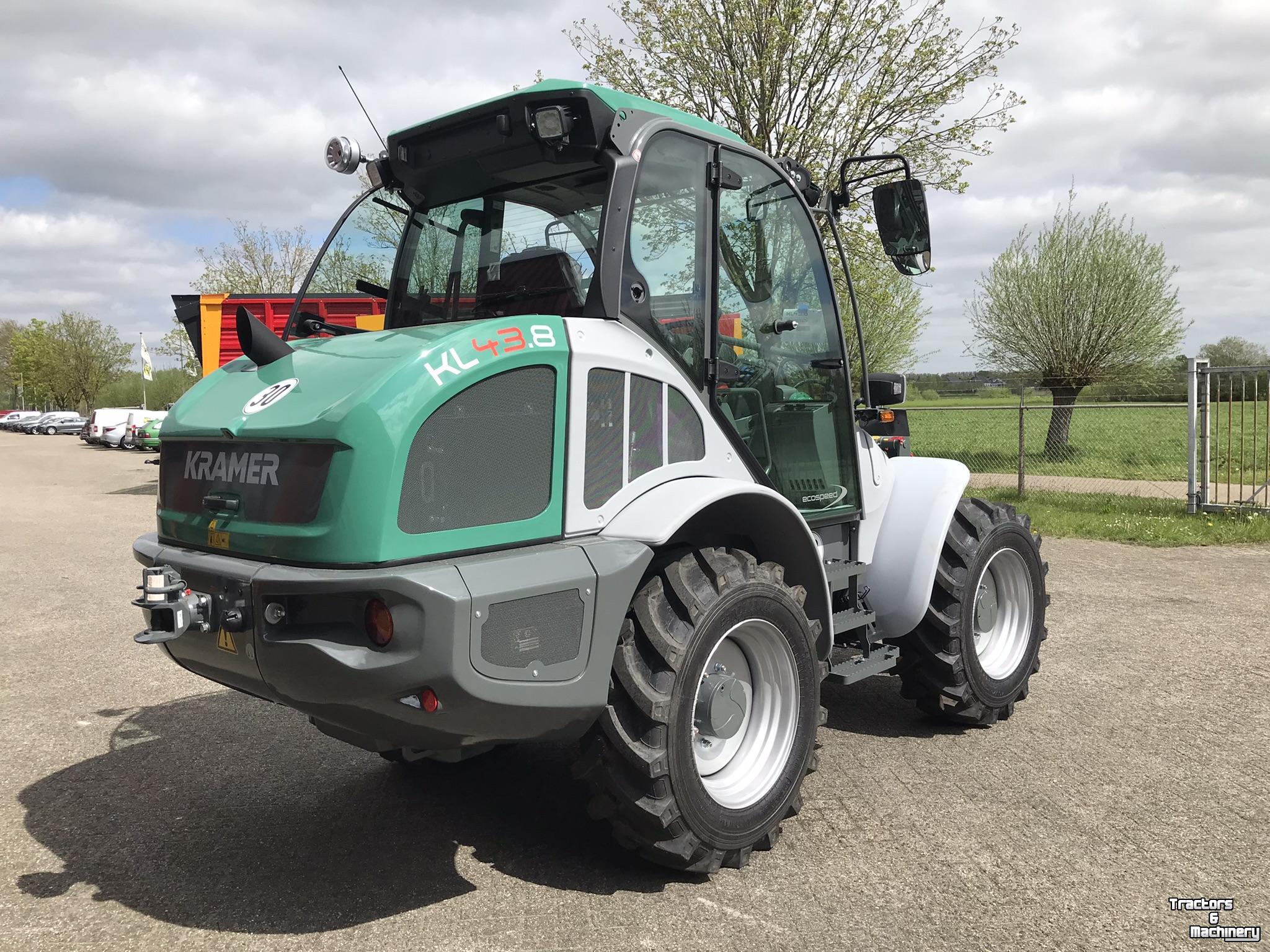 Chargeuse sur pneus Kramer KL43.8