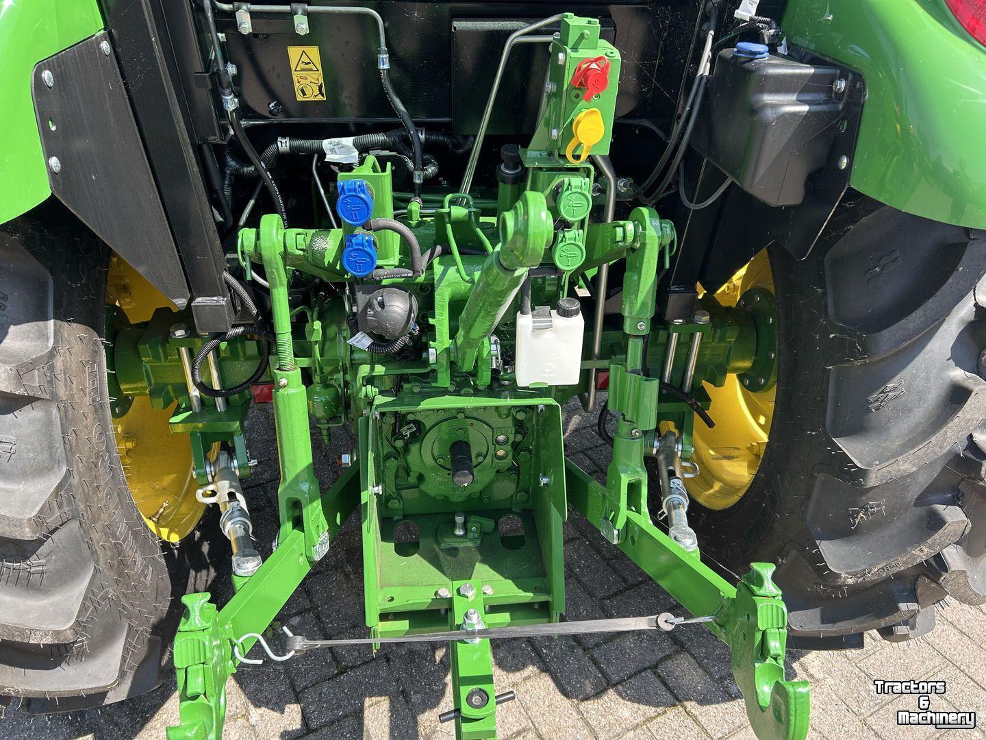 Tracteur John Deere 5058E