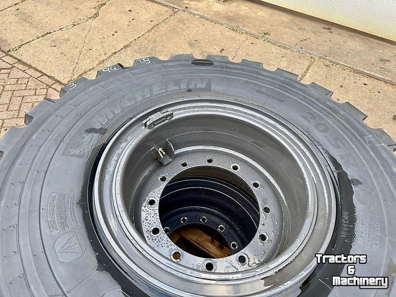 Roues, Pneus, Jantes, Barillets Jumelage Michelin Michelin - XHA2 20.5R25 op wiel Case 721G 4 stuks