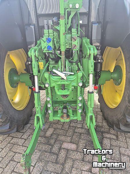 Tracteur John Deere 6090M