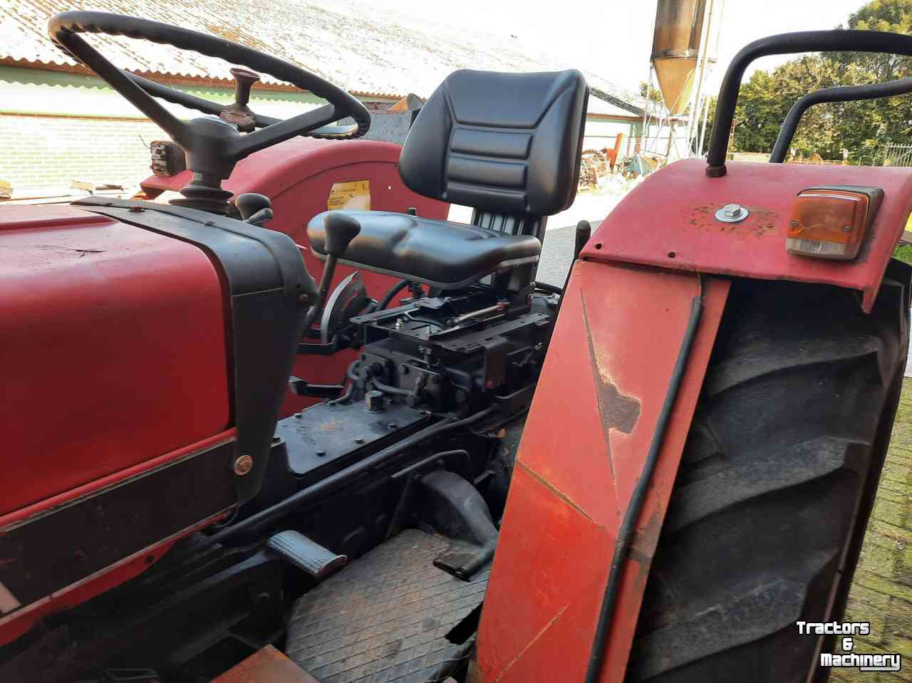Tracteurs Case-IH 533 4wd