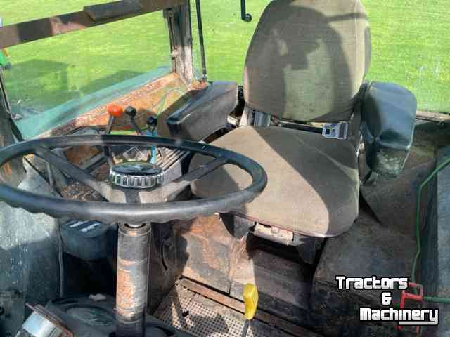 Tracteurs John Deere 4040 Quad Range SG2-cab.