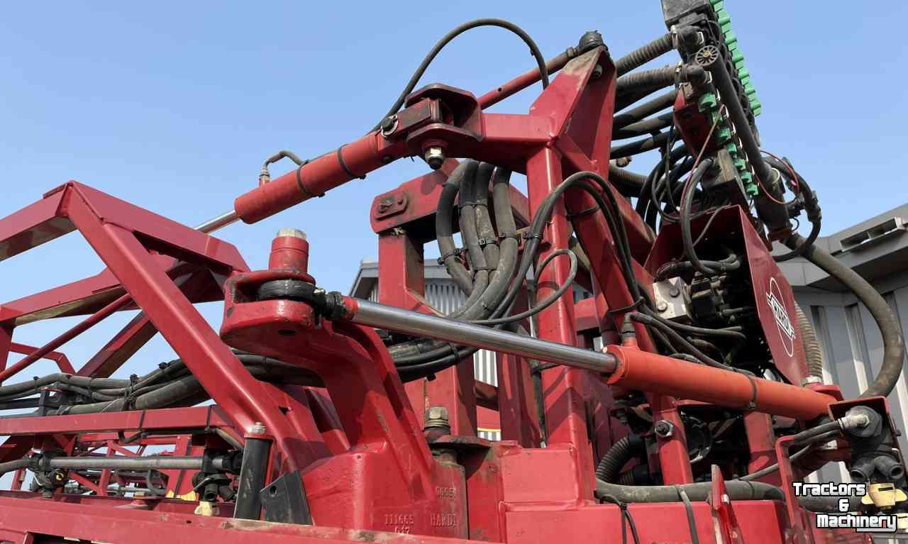 Pulvérisateur trainé Hardi Navigator 24 m