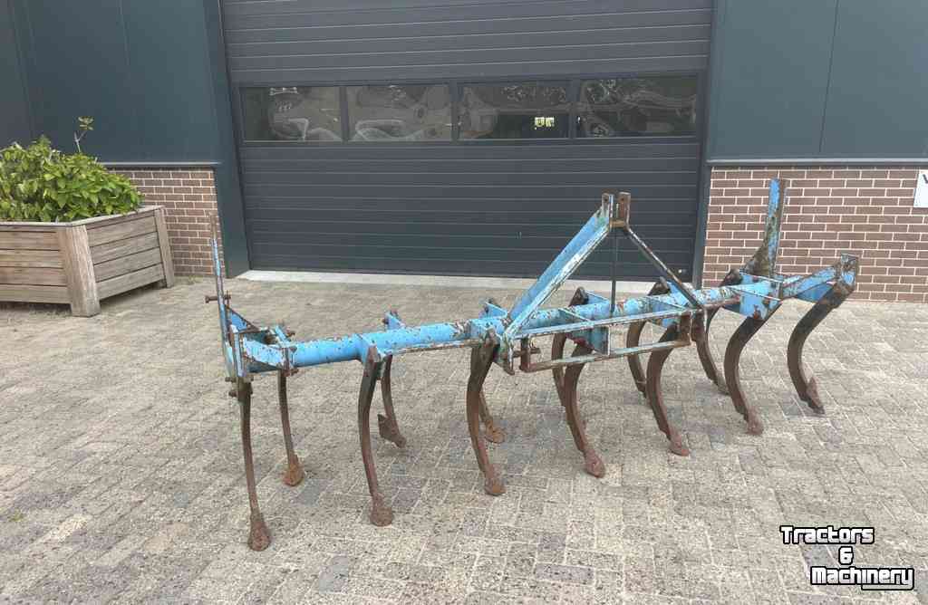 Cultivateur Lemken 13 tands vaste tand cultivator woeler met drukrol