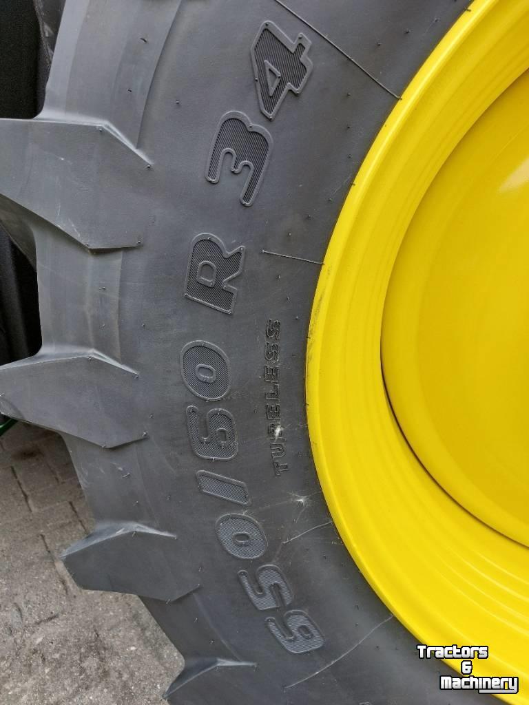 Ensileuse automotrice John Deere hakselaar 8200i