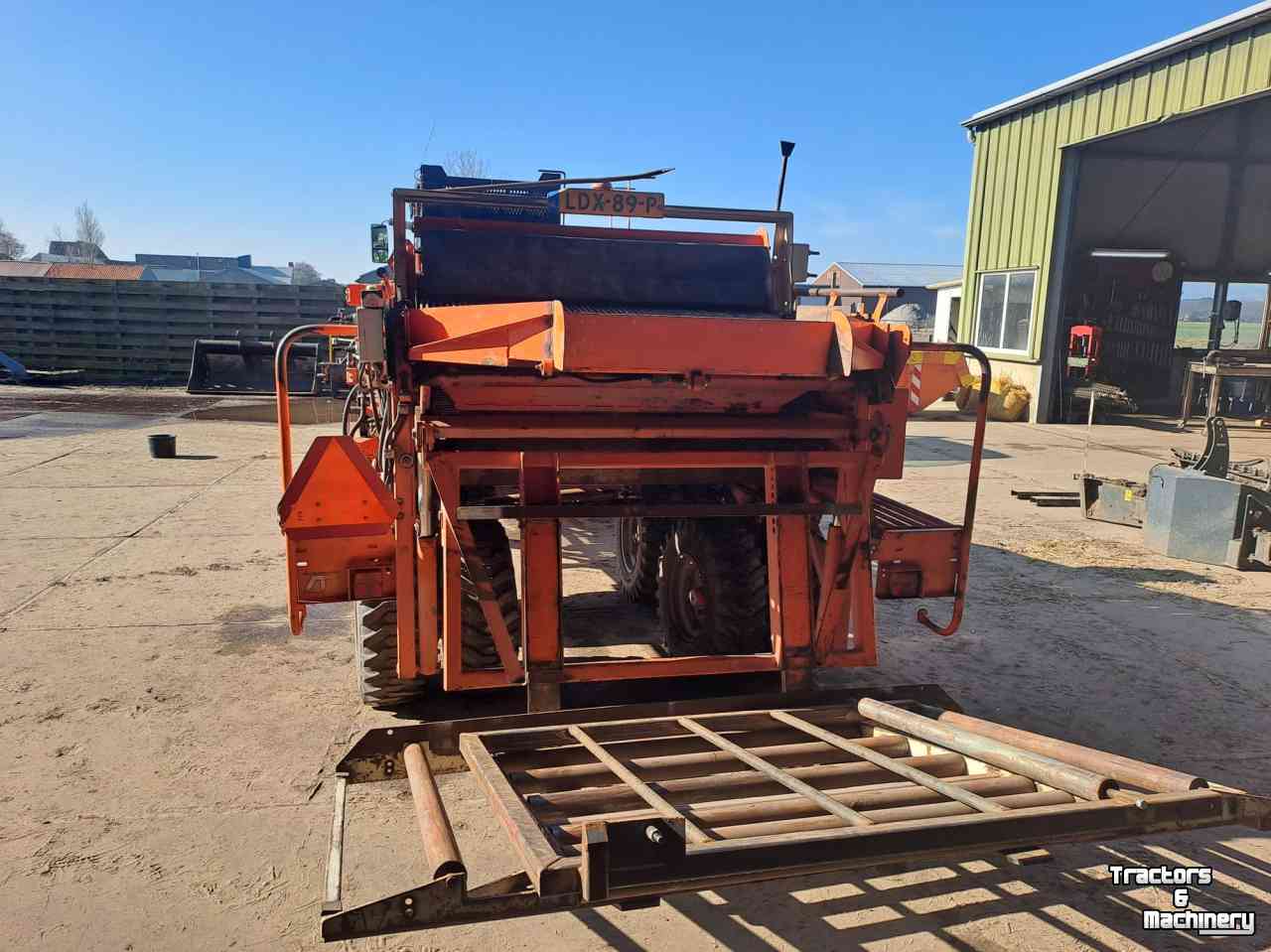 Arracheuse de bulbes Nobels 3 BC getrokken rooimachine op spoor 1.800 mm.