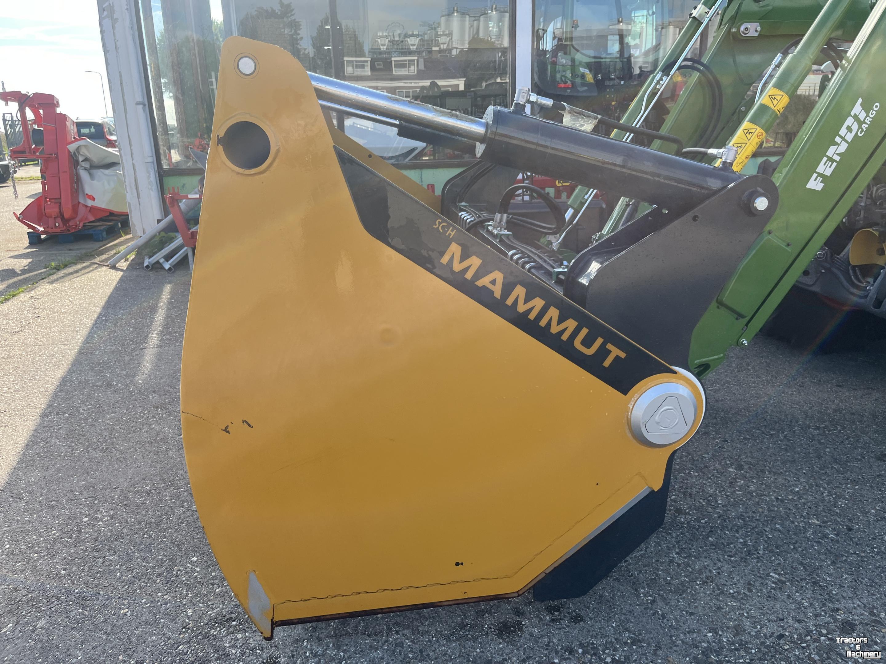 Coupe-blocs d'ensilage Mammut SC 240 H demo