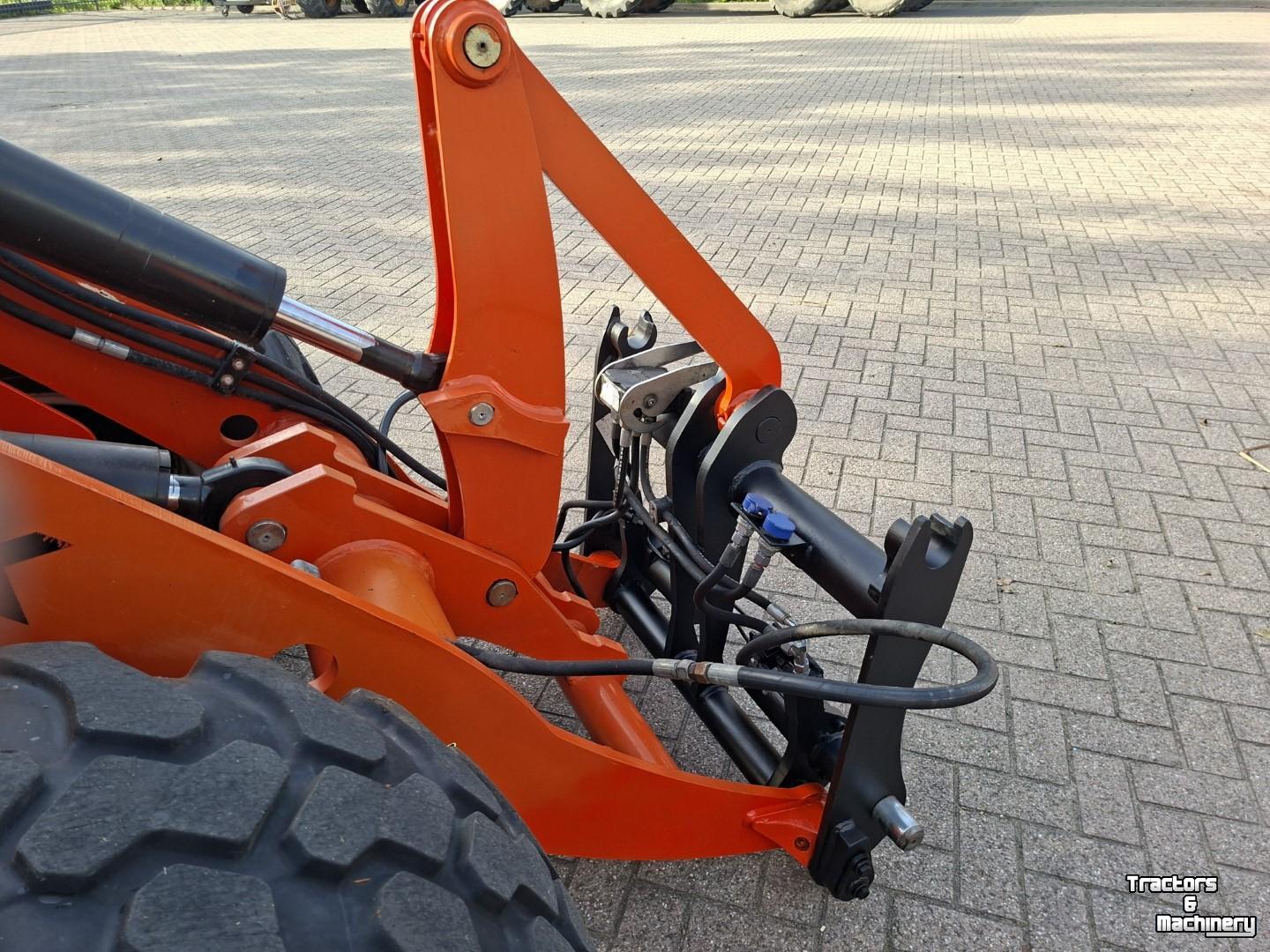 Chargeuse sur pneus Terex TL80