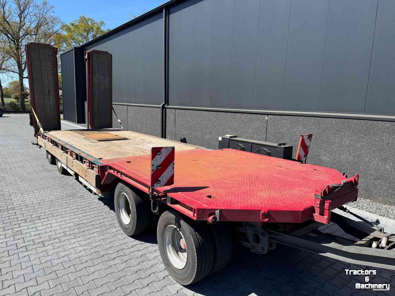Semi-remorque surbaissé Nooteboom 4-asser Nooteboom dieplader met dubbellange kleppen