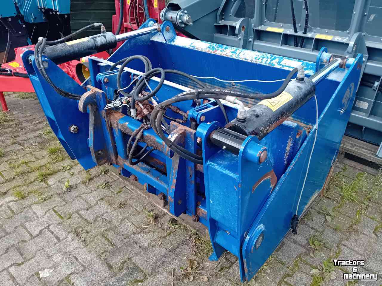 Coupe-blocs d'ensilage AP NP 1600 HA-IB Kuilhapper met afschuiver en inzetbak