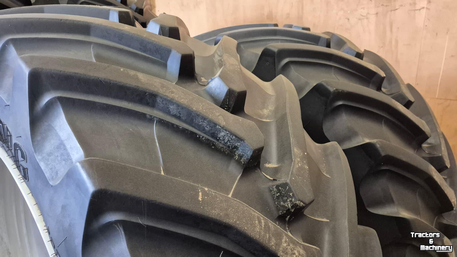 Roues, Pneus, Jantes, Barillets Jumelage  Trelleborg 750/70R44 + 650/60R38