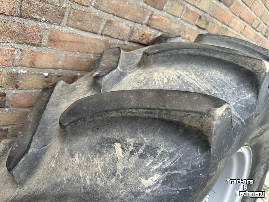 Roues, Pneus, Jantes, Barillets Jumelage Firestone 420/85R28<>520/85R38