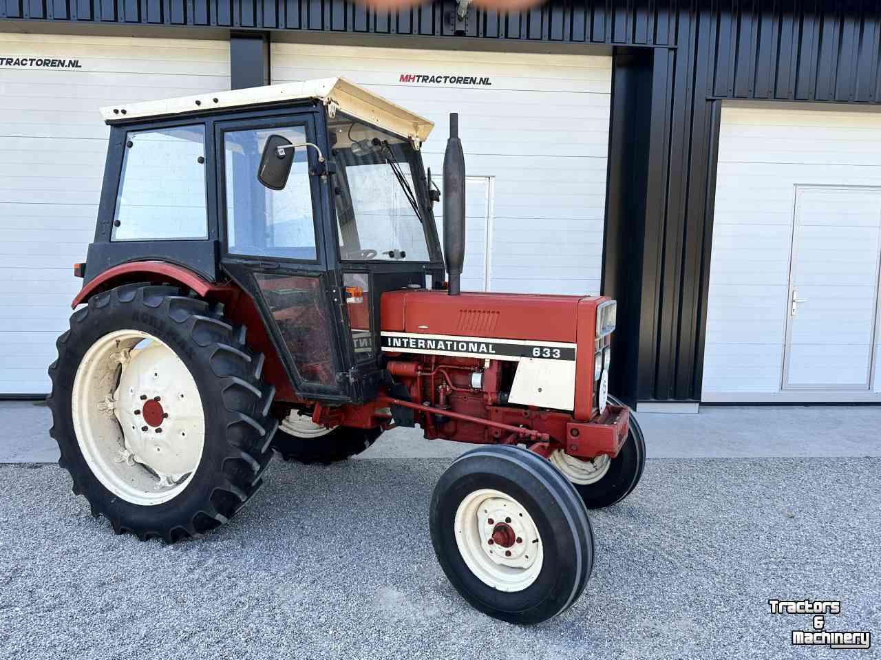 Tracteur International 633
