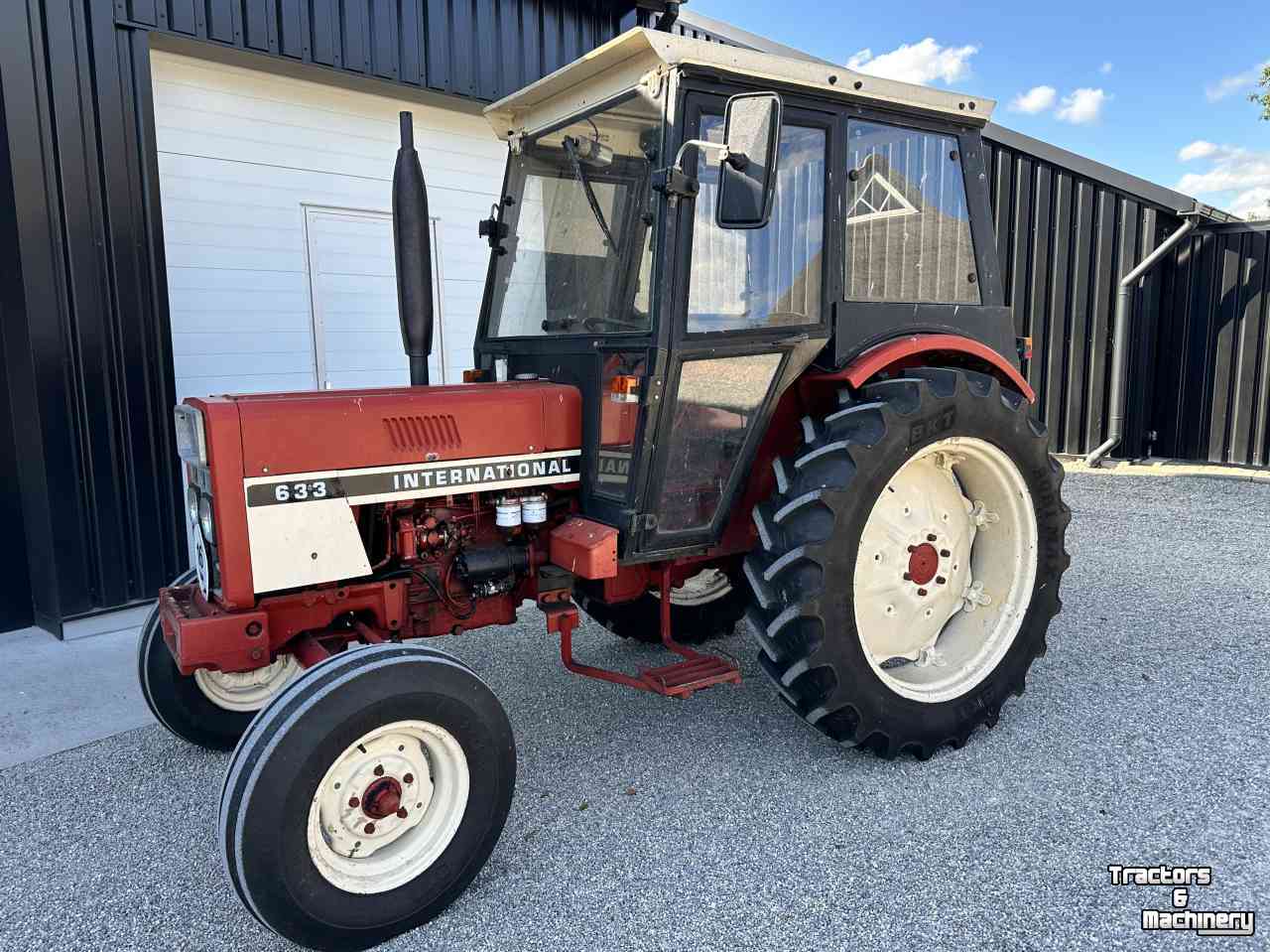 Tracteur International 633