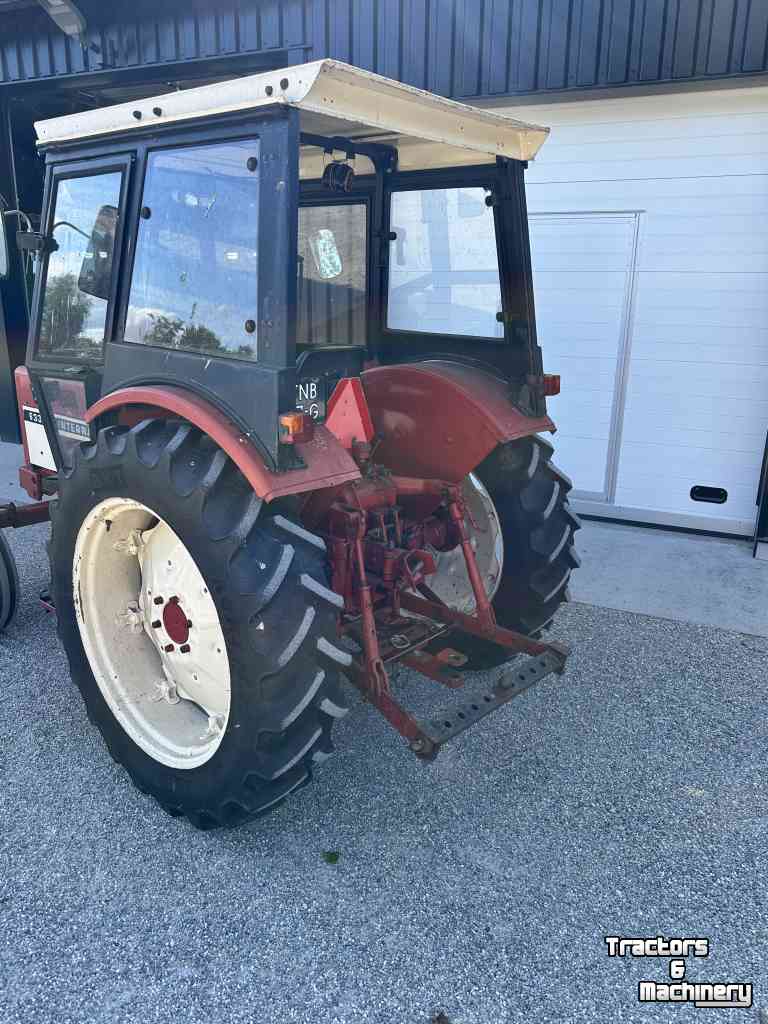 Tracteur International 633