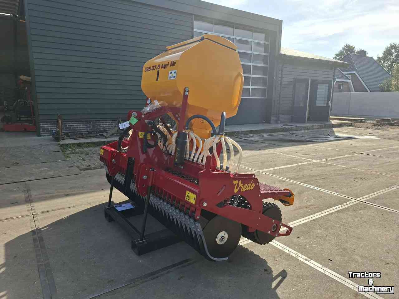 Machine à resemer Vredo Agri Air DZ 325.075