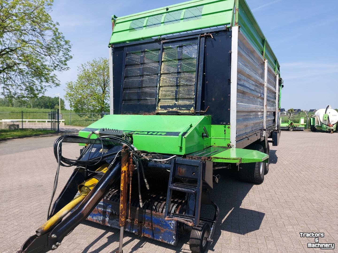 Autochargeuse Deutz-Fahr FE 6.47
