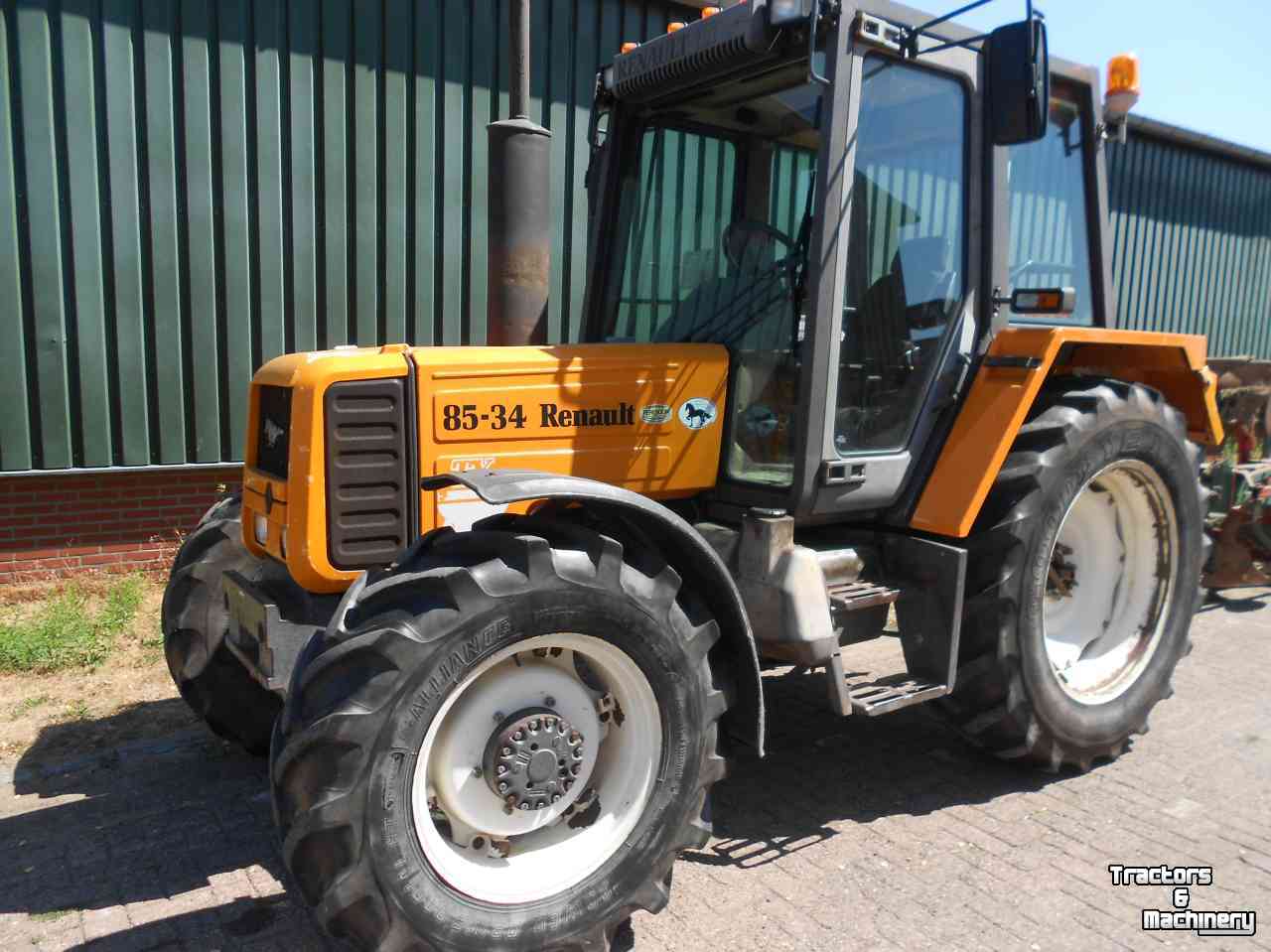 Tracteur Renault 8534 tx